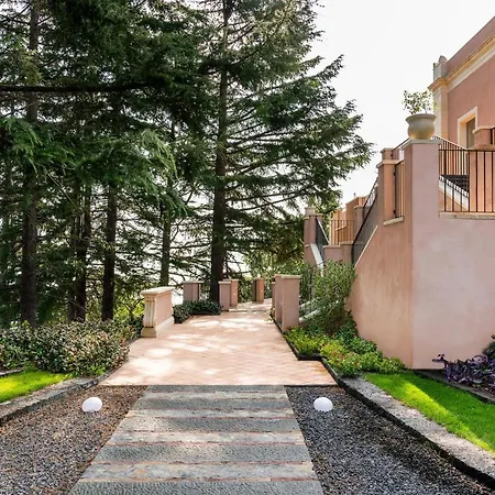 Вилла Tenuta Della Contea Маскали